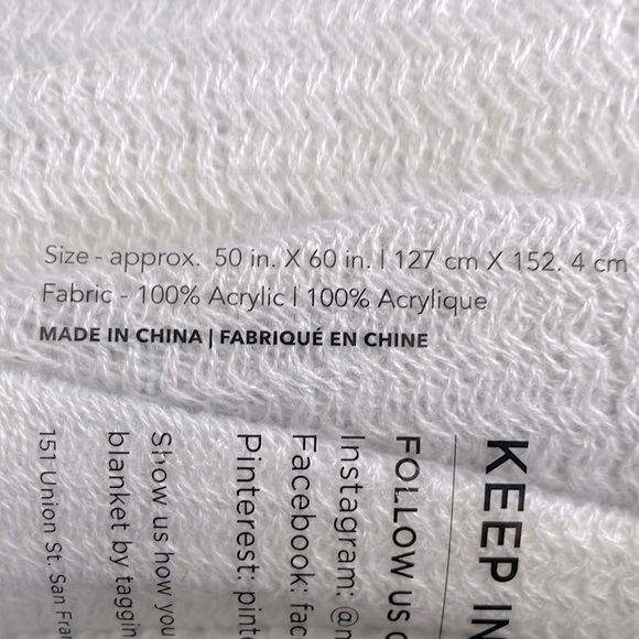 Mark & Graham grey throw blanket 50x60 - Picture 3 of 3